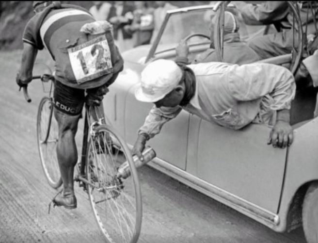 bearobrien's tweet photo. Keeping the show on the road! #GinoSciardis #tdf1949 http://t.co/ufNPnouvBa