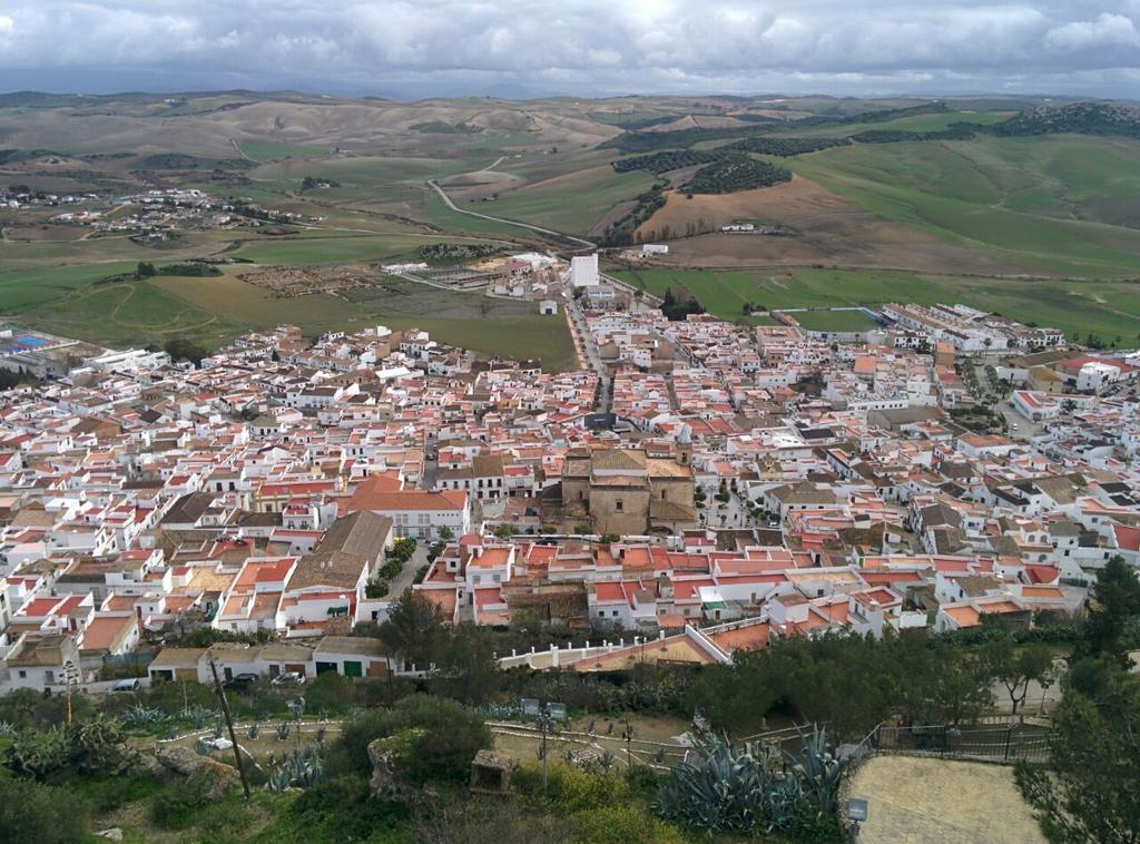 Inesporro's tweet photo. Paisaje, historia, tradición y vanguardia... Hoy recorremos el pueblo de Espera, nos acompañan?@adirecto #DirectoA http://t.co/efBgIK2DhC