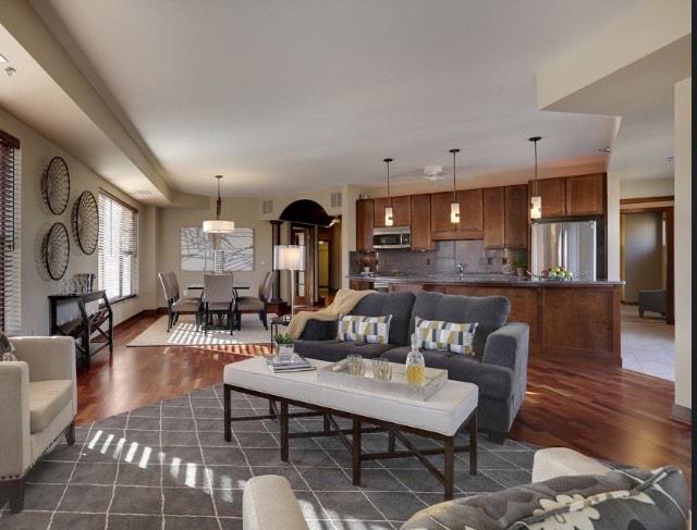 MnHomebydesign's tweet photo. Groveland condo stage http://t.co/BnWfL79shp