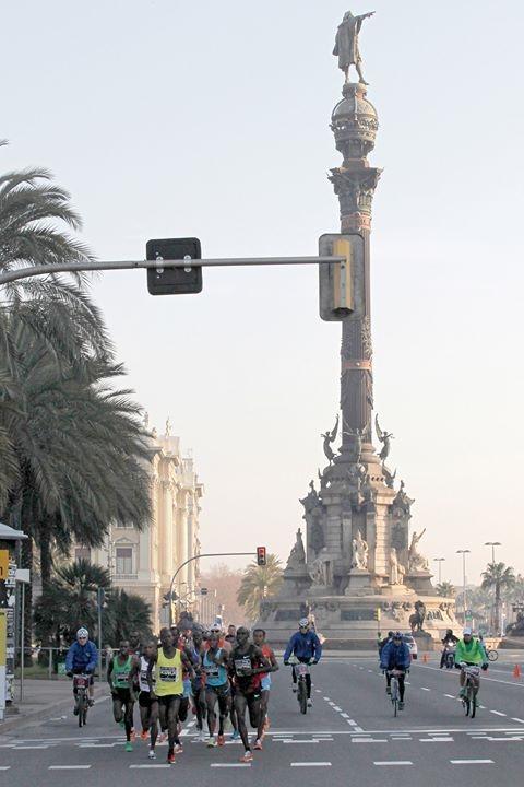 dez364's tweet image. Not long now @holtyholt @hazelholt71 @mitjabarcelona 
#barcelonahalfmarathon
#runningbrothers