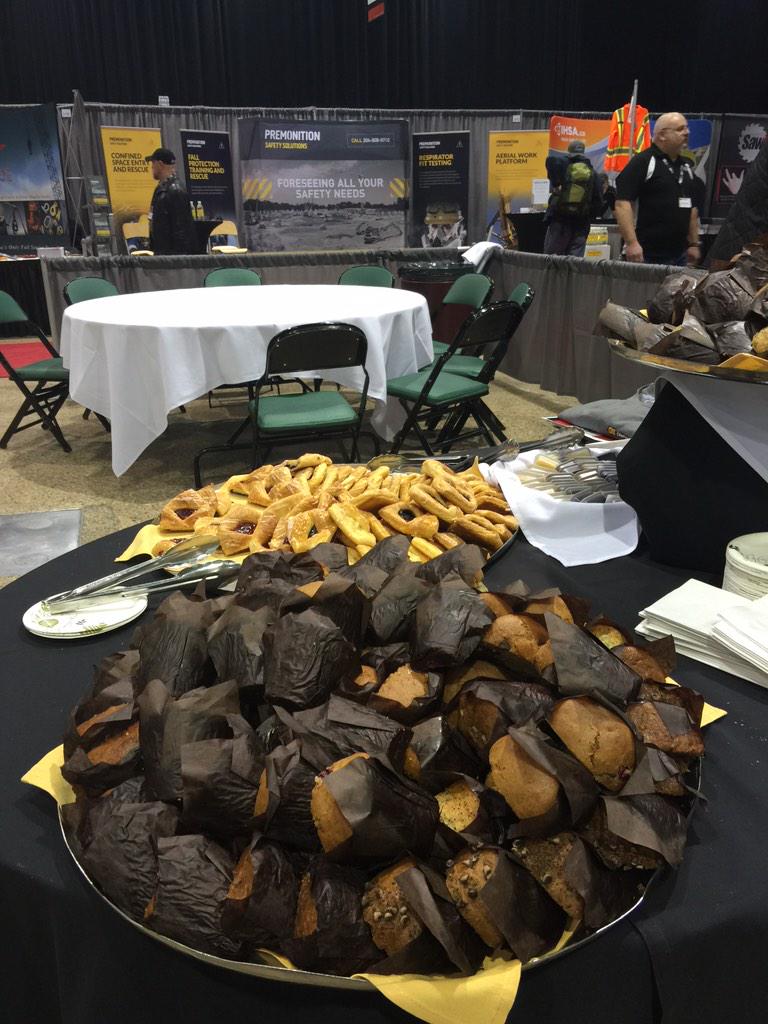 ForeseeSafety's tweet photo. Doing it up right! @CSAManitoba  #thesafetyconference #entertowin #fallprotection #aeriallifttraining http://t.co/zh3PL0Nr1d