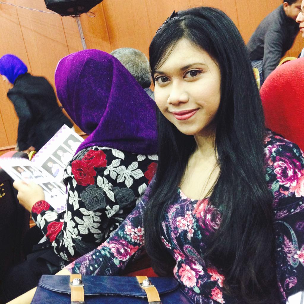 Hani  tweet media