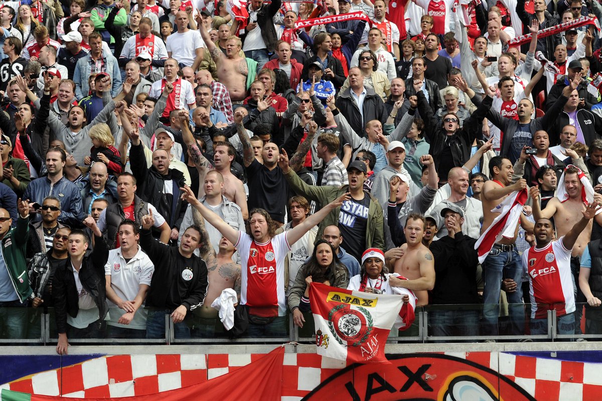 AjaxFanatics's tweet photo. MATCHDAY! #Ajax #AJAtwe http://t.co/AqePUNwXIr
