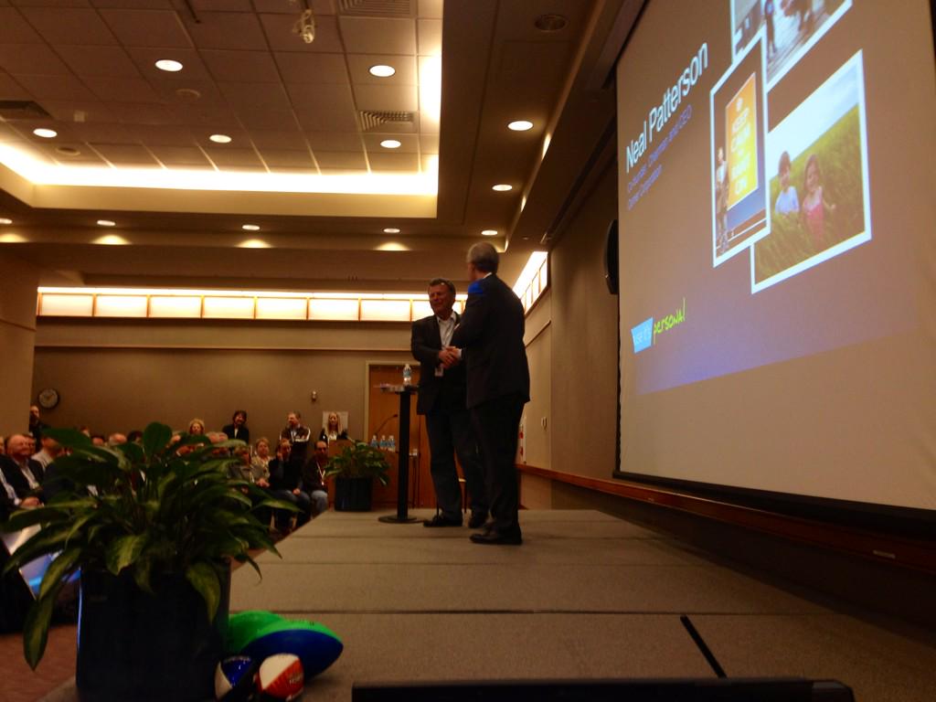aprilmartin's tweet photo. Great intro of Neal by John Glaser at @Cerner Town Hall #1 in Malvern. #WelcomeToCerner http://t.co/DWwwtoOhdz