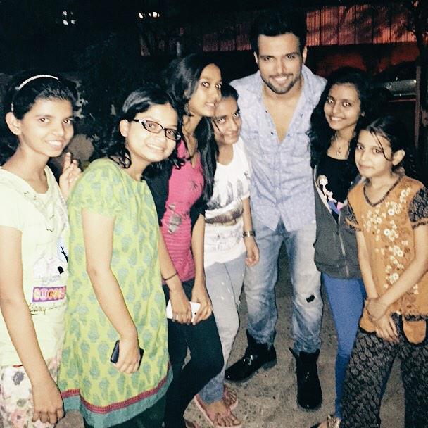 rithvikrd_'s tweet image. Sweet little angel Ashvikans who yet again made me feel how blessed are we to have you all!! Love u guys a lot!!
