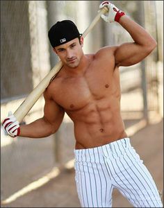 81TakTsukada18's tweet image. You need to stretch before you swing that wood ... #BatsAndBalls #TastyTuesday