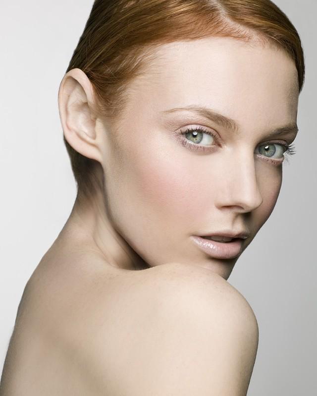 CherylGushue's tweet photo. Learn how to create a 5 min fresh face with me #naturalbeauty #5minface #makeuplessons http://t.co/4tg4E7yhsh