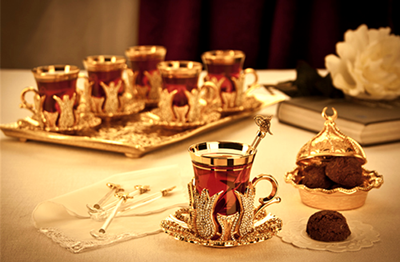 nada_kent's tweet photo. Çayın, sevginin yanında ikram edilen kısmını sevdik. 
Biz çayı sevgisiz içemeyenlerdeniz.. http://t.co/kyb1Mw0lBZ