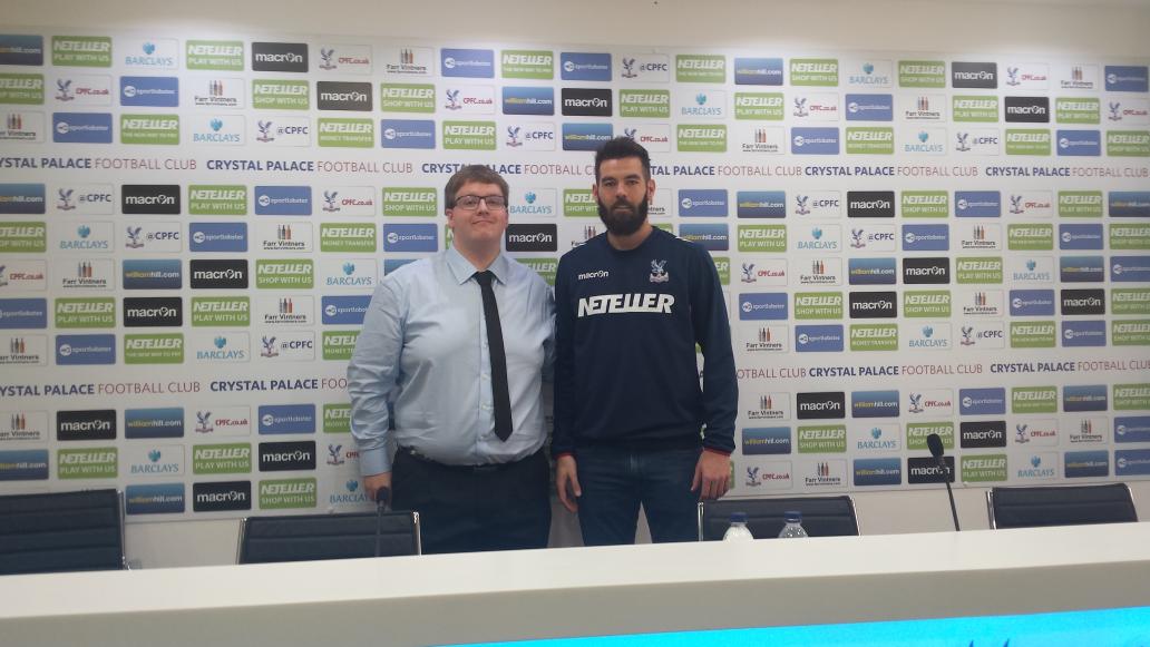 ChrisChatsStuff's tweet image. Thanks to @joe16led for his time and to @NETELLER for organising this afternoon&apos;s event. #CPFC #LedleyLive