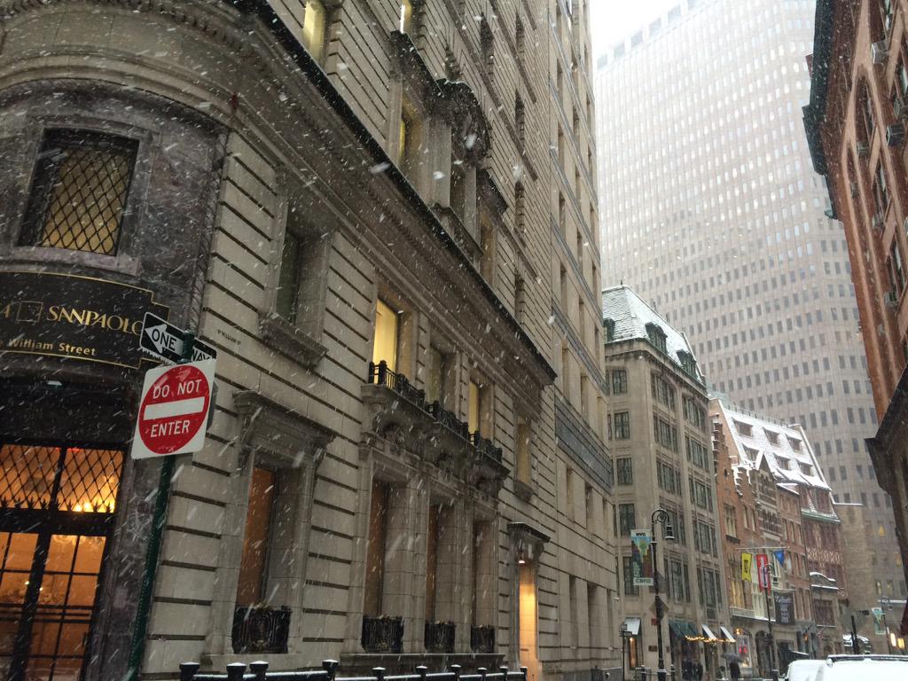 PbandJeon's tweet photo. I love NYC... Even with daily blizzards. http://t.co/6Uxlp5wFQ7