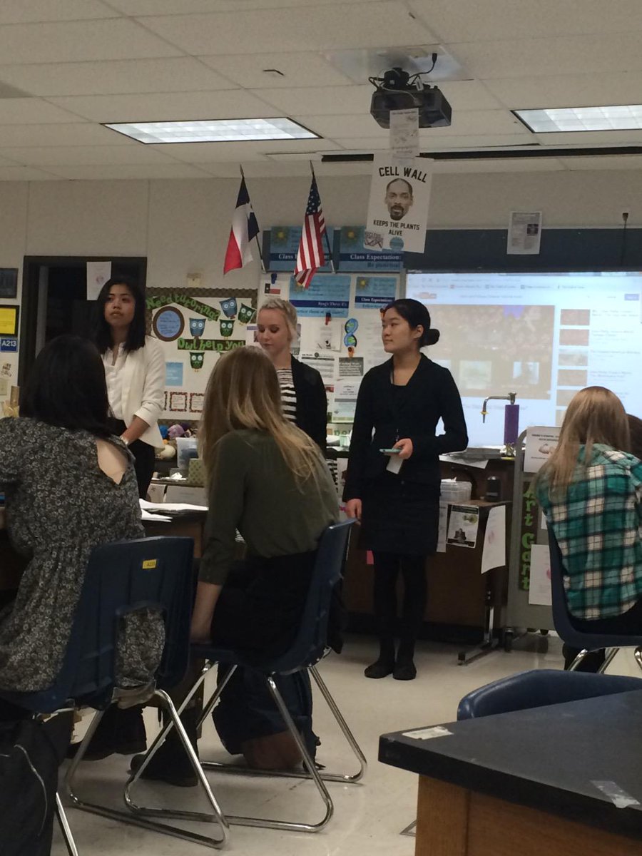Nucleo_TheAmigo's tweet photo. @DNAHaus A+ SPEECH GOOD JOB TEAMWORK #ahsoic15 http://t.co/ZrqelSK6Pa