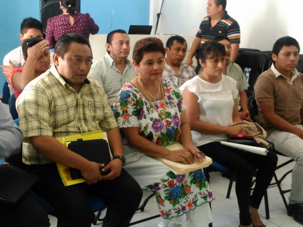 MayavisionTV's tweet photo. Patricia Acosta Canul acude al @PANCAMPECHECDE se registra como candidata a presidenta mpal de Callkiní. http://t.co/F5do1GHm33