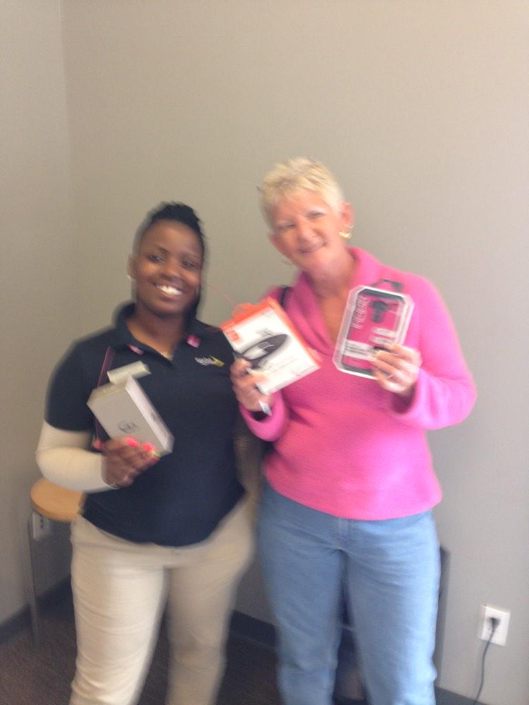 SSFIVESTAR's tweet photo. Wow! LG G3 $15 lease with protection pack!!! @chicu8s @dano04 @kgbond0007 @thenny11 http://t.co/konbDPlgNO