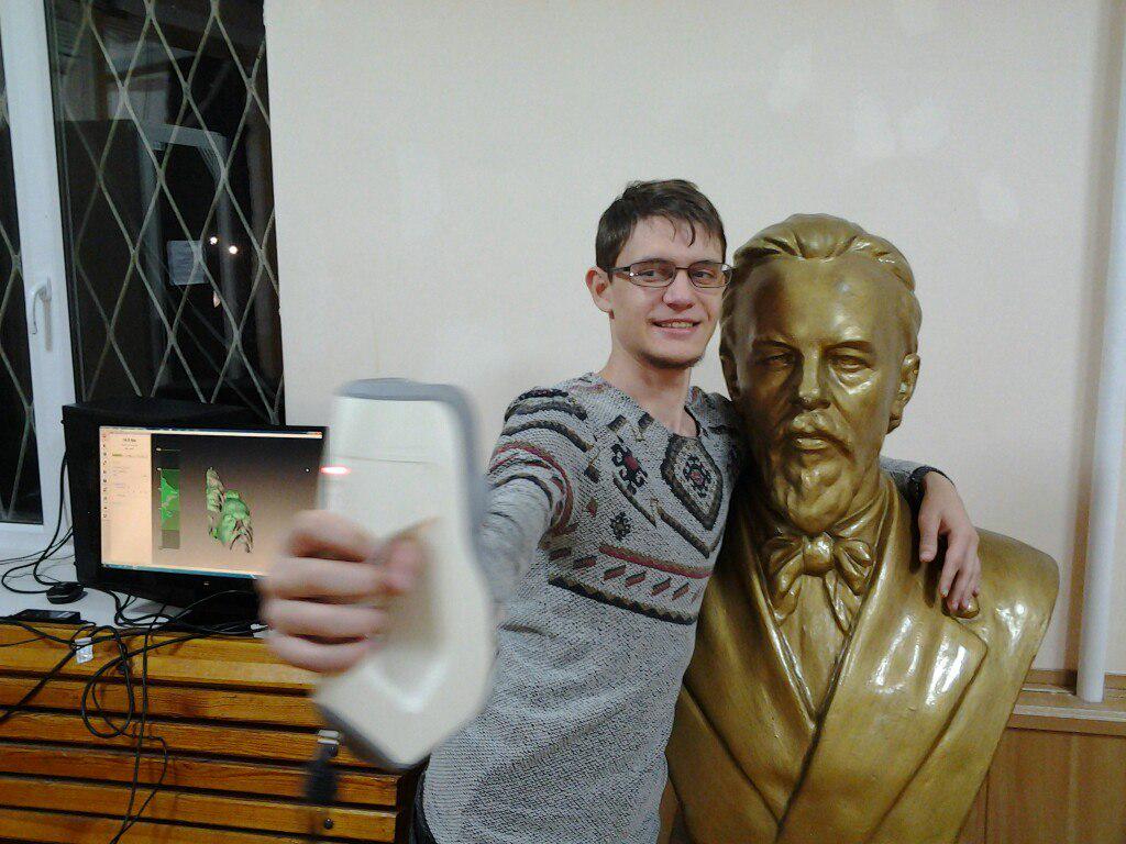 HackspaceTgn's tweet image. Оцифровали бюст изобретателя радио - Попова Александра Степановича. Получилось неплохо! =) sketchfab.com/models/74e03ff…