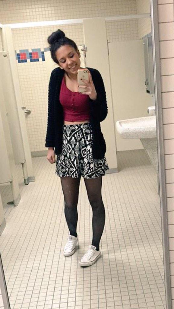 highschoolhott2's tweet photo. @arieannab_ 🔥 http://t.co/V1P6uyjdRG