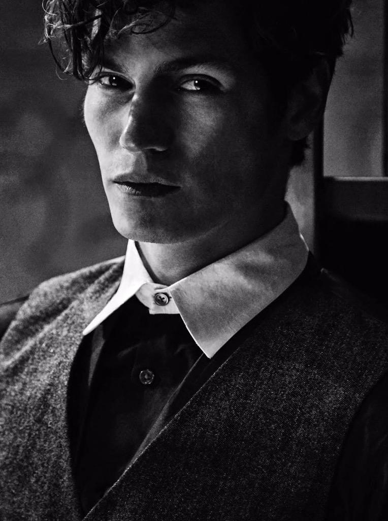 IAmSamWay's tweet photo. Vs #adonmag @adonmagazine @DannyCdreams @royfire7 @Wilhelmina @models_1 out now #mensfashion #style #portrait http://t.co/SZv02qn8mY