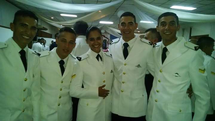 solperlas's tweet image. Mas del egreso