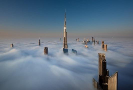 Какая высота у бурдж халифа. Бурдж-Халифа Дубай. Небоскреб Бурдж-Халифа. Абу Даби Бурдж Халифа. Самый высокий небоскреб Бурдж-Халифа.