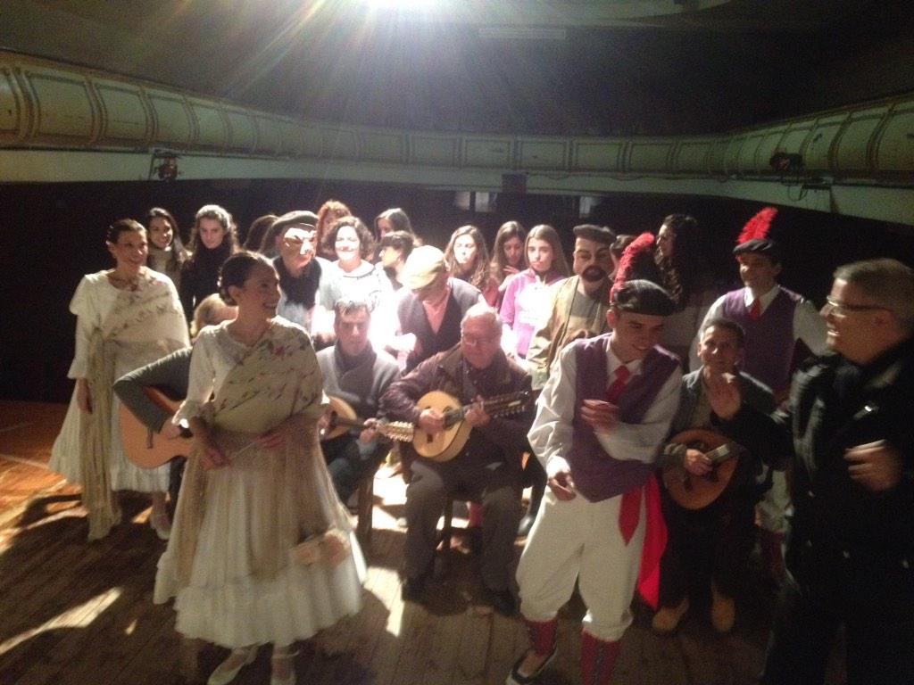 xarxateatres's tweet photo. Avui hem gravat l'spot de l '@Espai_A  Amb Rondalla Puiggraciós @Quatreper4 @esbartciutatcom @corcantabile http://t.co/RtAgtKMLnS