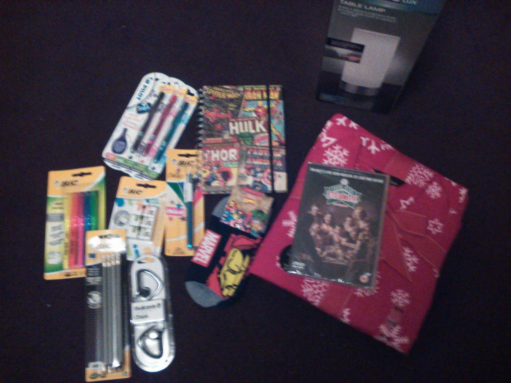 Maitland_Fan's tweet photo. Love my family....this is parts of me in a nutshell 😆 #MarvelAllTheWay http://t.co/IzcGf7WxrR