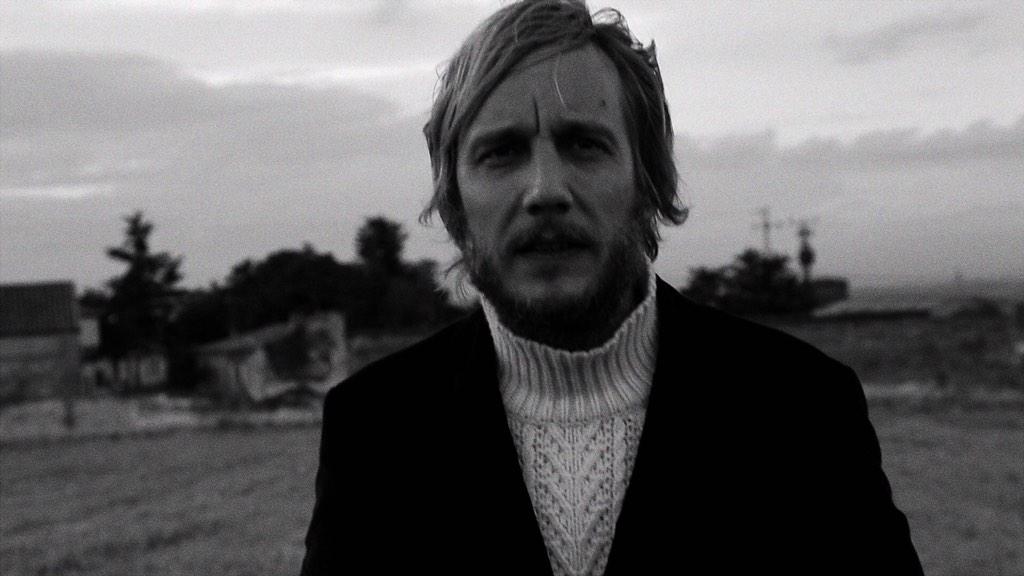 SputnikMonroeF's tweet photo. Inspirado en Bela Tarr y dirigido por @Iruizdelara. Turn it, nuestro vídeo para @NEUMANmusic http://t.co/Yp7BYQVrhV http://t.co/s0fWKp6E1W