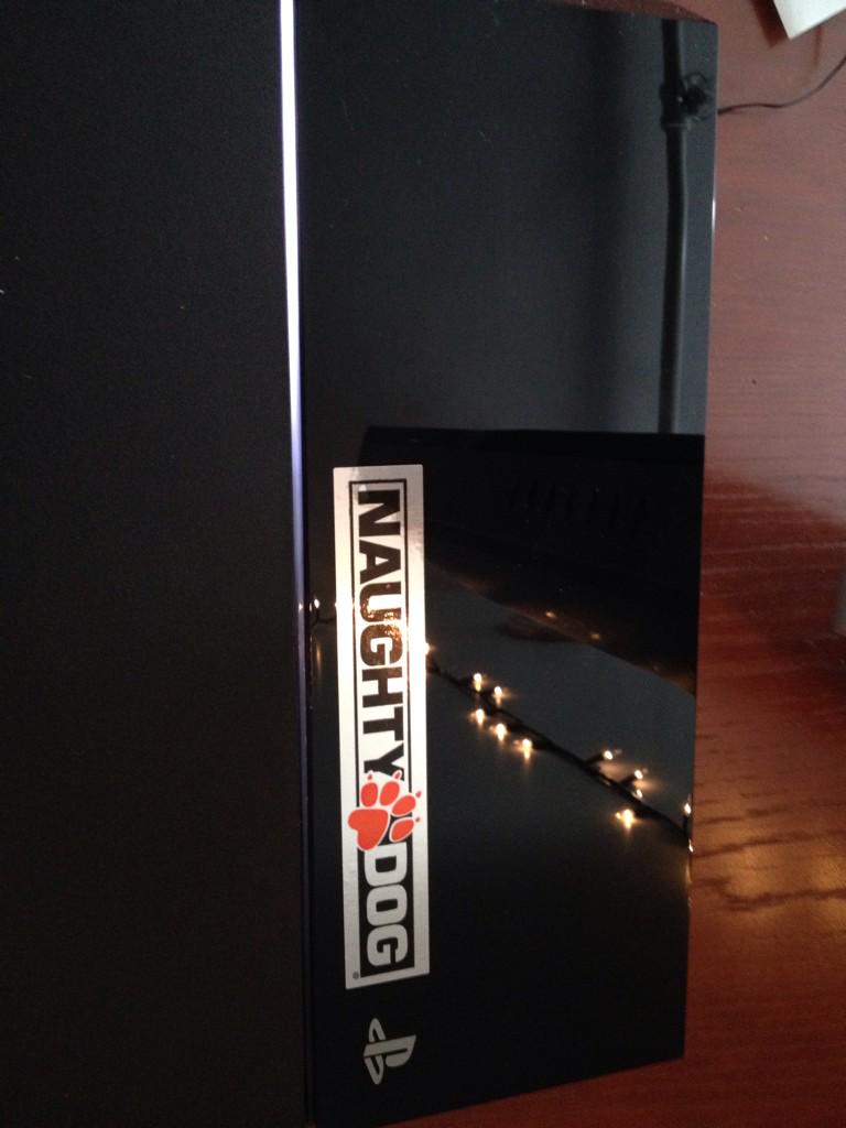 MLcharted's tweet photo. Fresh out the box and already branded with @Naughty_Dog 's logo. Now where's Uc4? http://t.co/w5fNWyVRIG