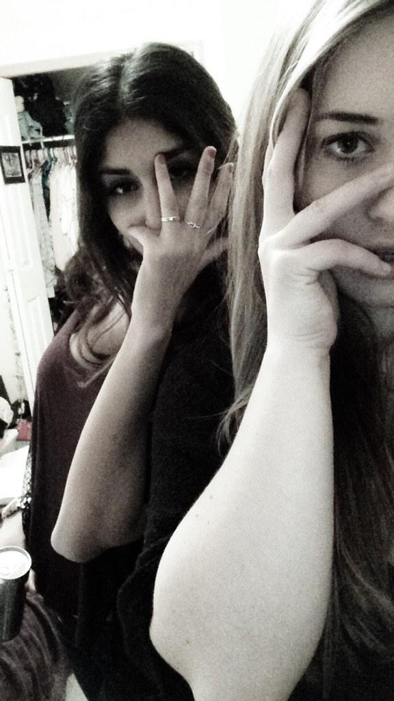Vernyyyy's tweet photo. Fierce af @mayapads http://t.co/u3kdtptSId