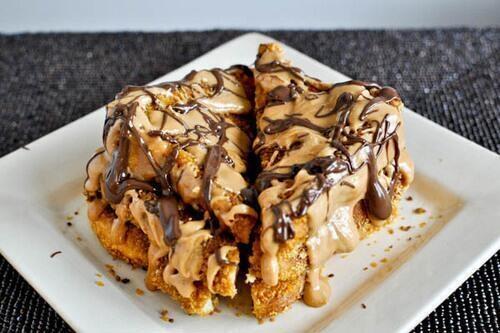 YummyImages's tweet photo. Peanut Butter And Nutella French Toast http://t.co/gcQ3cuI8tp