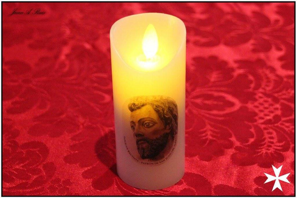 JARuiz_74's tweet photo. A la venta los nuevos recuerdos sanjuanistas. Interesados: Hdad. Vela (funciona a pilas) con imagen d #SJBTA d #SJDP http://t.co/GMK43zYZfP