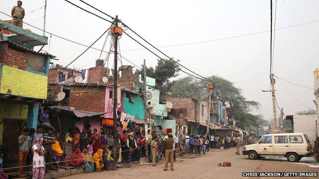 bbcworldservice's tweet photo. What do the sounds of a slum tell us about life there? http://t.co/aSpO7UbC2r http://t.co/jg5hDxKEu1
