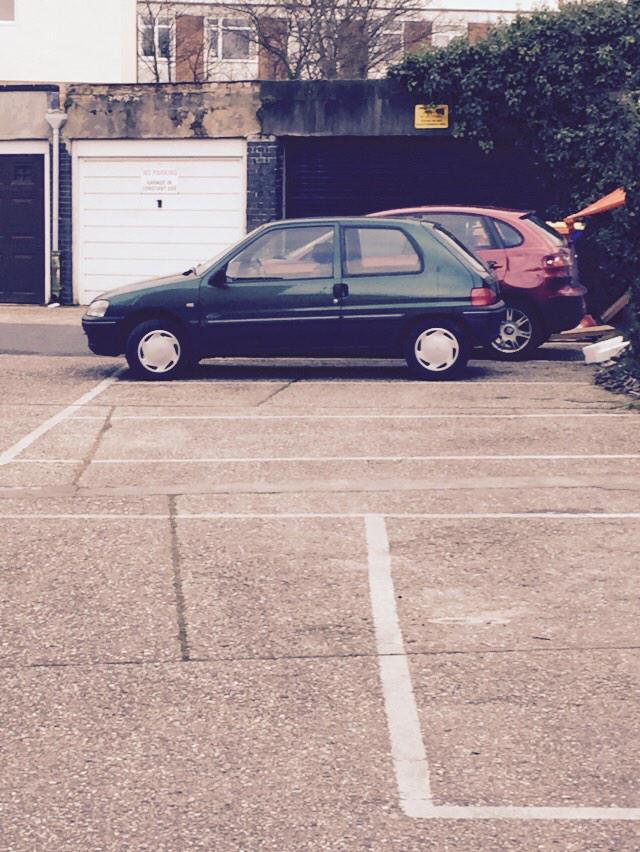 watson_bev's tweet photo. Beths parking "think I'm going to go a little forward" http://t.co/MdUe7J7kDS