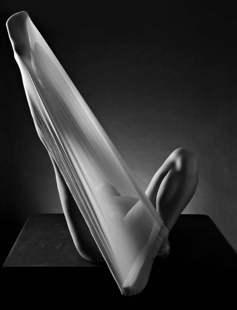 mascarada19's tweet photo. “Se disipa el instante. Sin moverme, yo me quedo y me voy: soy una pausa" #OctavioPaz #EricKellerman http://t.co/tcx2azjzdz