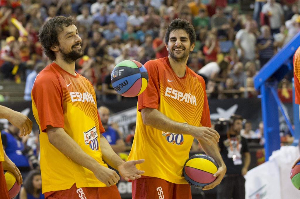 23Llull's tweet photo. Feliz de que @RickyRubio9 haya vuelto a las canchas! Vuelve la magia! #RickyReturns http://t.co/iaTZZttkKN