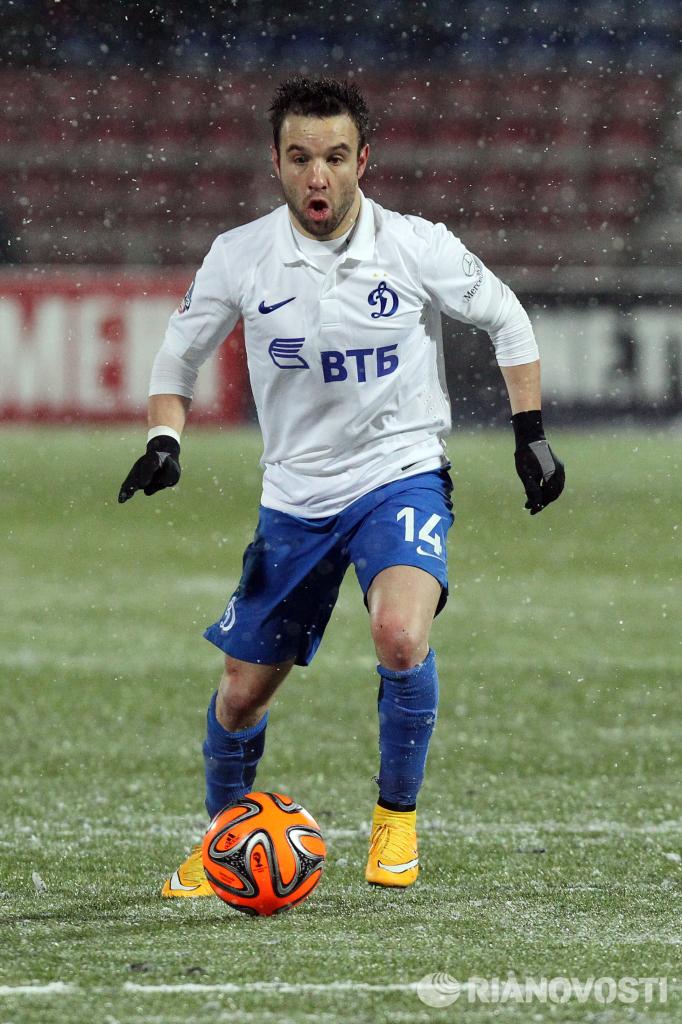 матье вальбуэна футболист. матье вальбуэна с другими футболистами. матье вальбуэна динамо. вальбуэна футболист. матье вальбуэна рост.