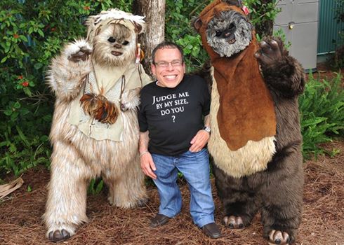 Happy Birthday to Warwick Davis! 