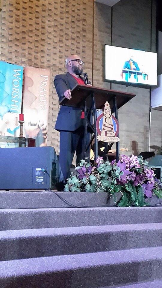 praiseologist's tweet photo. LAST CALL WITH DR. TODD HALL. FORT WORTH, TX SEE YOU THIS EVENING AT THE SUMMIT. DON'T MISS IT. #makingtoughdecisions http://t.co/UF0BUHdhAb