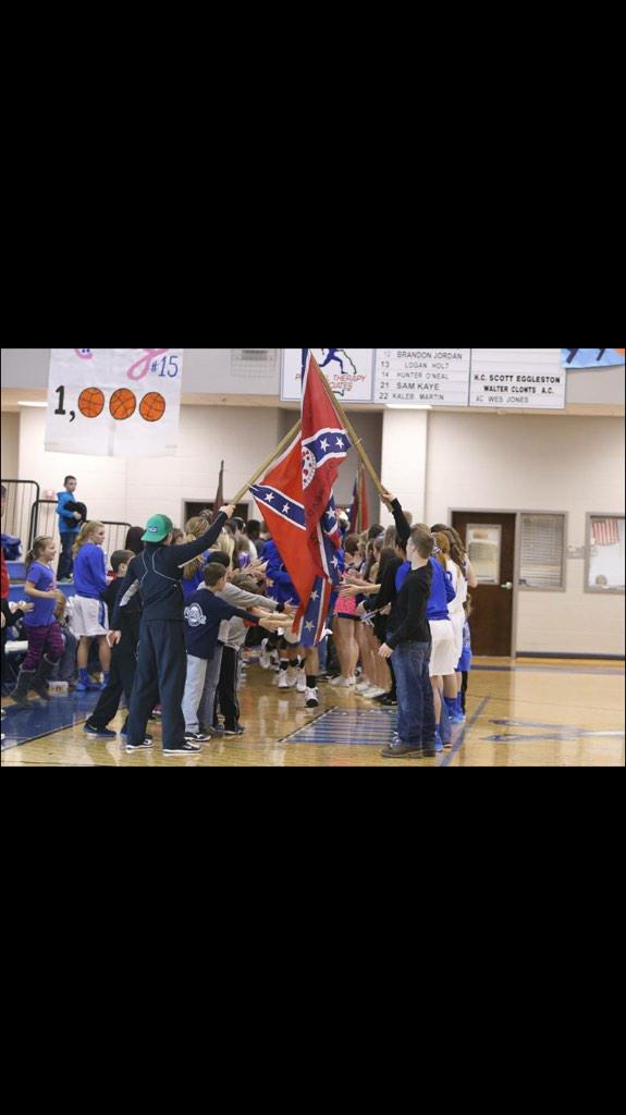 BasketballCrew's tweet photo. Some photos from the weekend! 🏀 http://t.co/dnBRiAdSPI