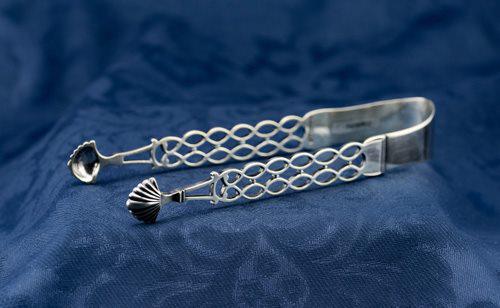 19th sugar tongs by Stephen Hardy a #Portsmouth  #silversmith who apprenticed to Paul Revere in Boston and in 1803.