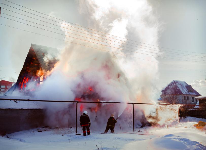 Put a freeze on winter fires with these <a href="/NFPA/">NFPA</a> &amp; <a href="/usfire/">U.S. Fire (USFA)</a> home fire safety tips. bit.ly/1cjUzCk