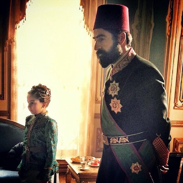 nagehankylk's tweet photo. Duru büyüdü, oyuncu oldu. #neslihansultan #FilintaGibi #filinta #trtdizi @bulentalkis74 @esinyilmazalkis http://t.co/pdcYxINK52