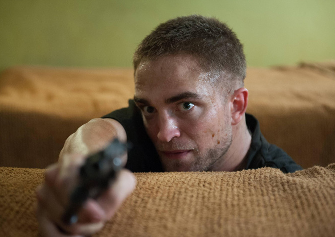 TheFilmStage's tweet photo. 'The Rover,' 'Jurassic Park,' 'Edge of Tomorow,' and more Blu-rays are under $10 today: http://t.co/SFaDxlRaR9 http://t.co/WKVyPRe92K