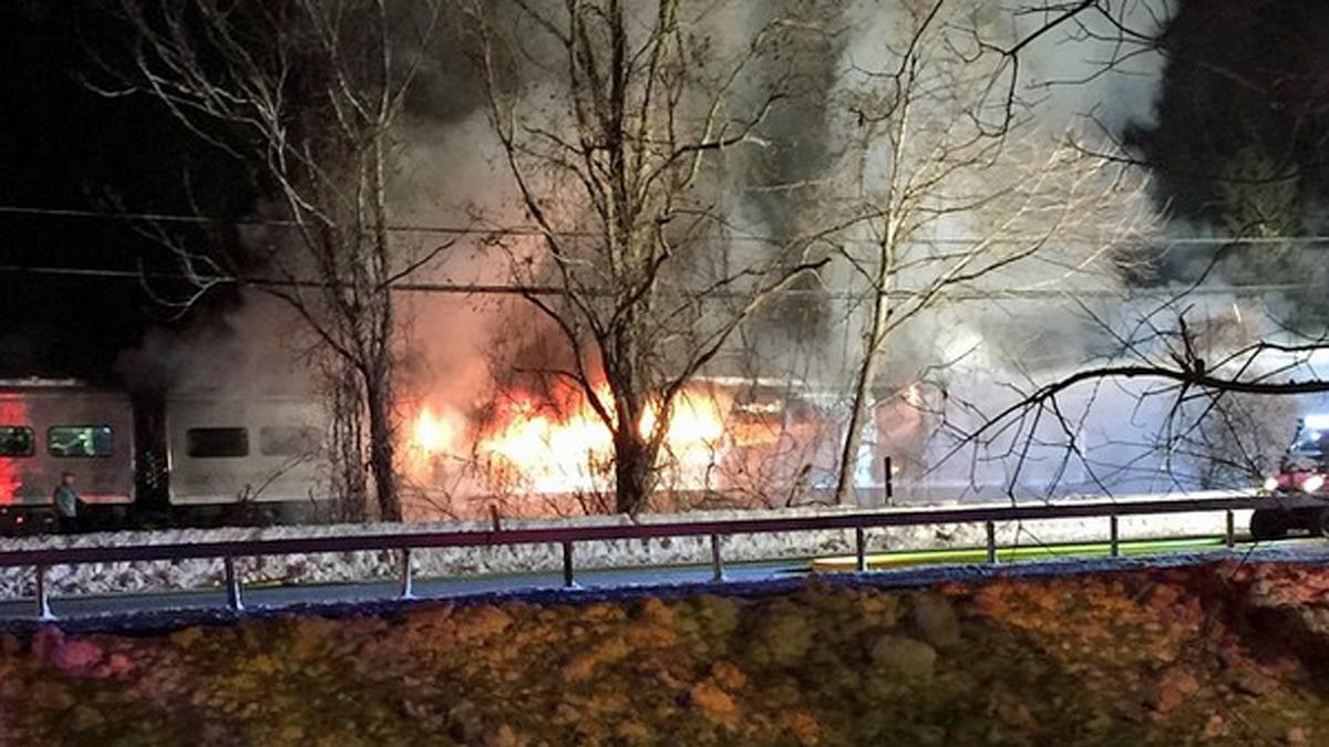 NBCLA's tweet photo. #BREAKING: 6 people dead, at least 12 others hurt after packed commuter train hits car in NY http://t.co/Sn3q7vW0qn http://t.co/P2b58MMjH4