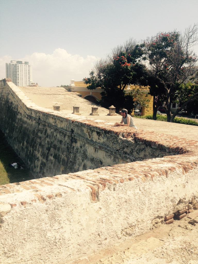 Ale_Thibaut's tweet photo. Ciudad amurallada, Cartagena - Colombia http://t.co/5G7KX89Q2i