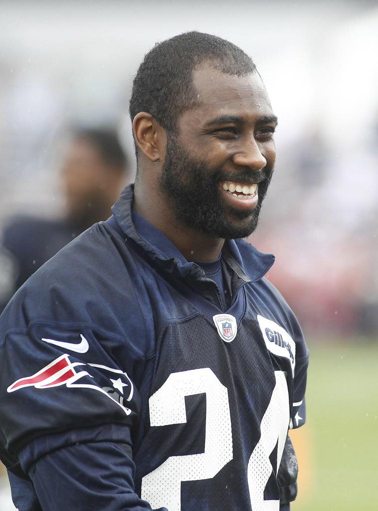 leoparis04's tweet photo. I love revis (patriots)#go pats http://t.co/QDQYUWbrCn