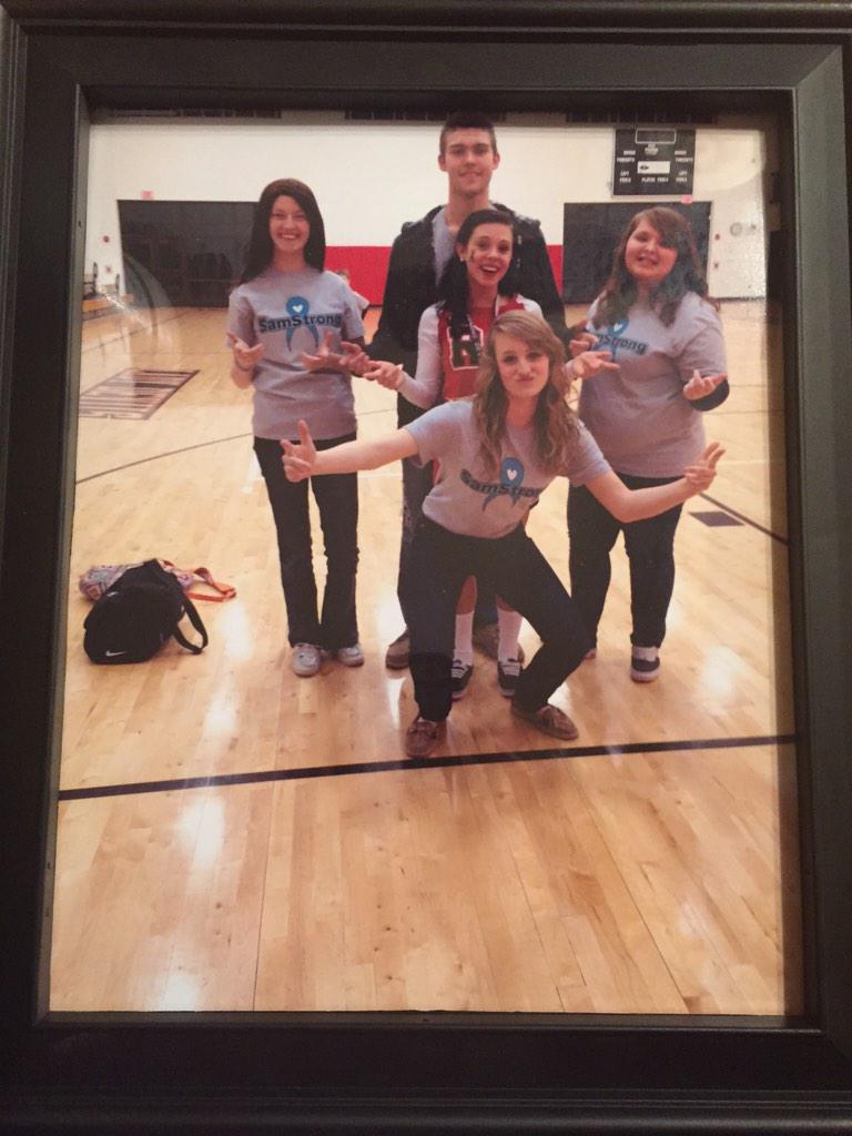 karlee_nolder's tweet photo. got it blew up and framed bc I love it so much.💙 #SamStrong http://t.co/xjpBwBxSUq