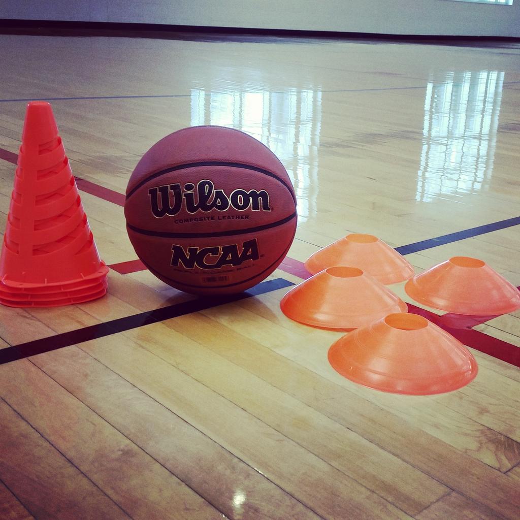 ByShaneThomas's tweet image. Another day in the office #grindtime #hoopsession #ballislife