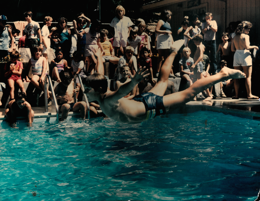 CampHammerTime's tweet photo. Perfect form at the Camp Hammer pool.  The rare commitment for an A+ flop. Impeccable. Faultless #throwbacktuesday http://t.co/OLaFyASukD