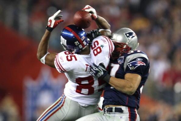On this day in 2008, one of the greatest upsets in Super Bowl history. David Tyree, HELMET CATCH! 

NYG 17 NE 14