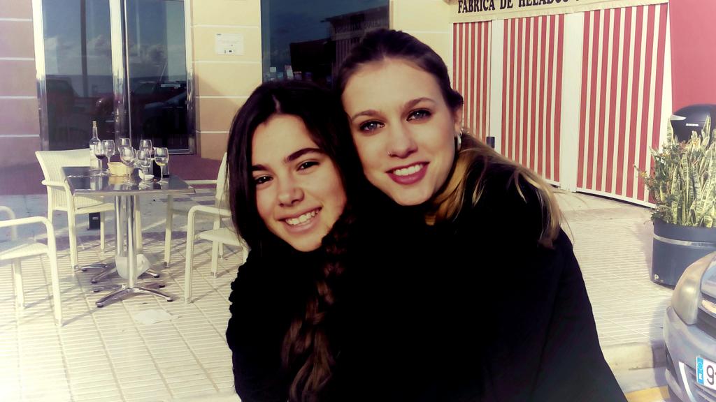 Anuuks's tweet photo. Mis buenas noches van hoy pa mi princesita, mas preciosa no la hay !!!! @cristydelaisla http://t.co/kQZ16g2KZC