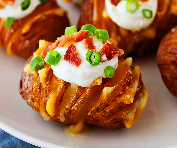 JuneRecipes's tweet image. Bacon and baked potato